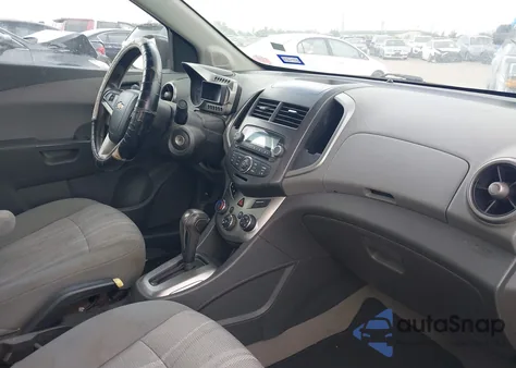 2013 Chevrolet Sonic Lt z USA, uszkodzony, nr VIN 1G1JC5SH3D4255079